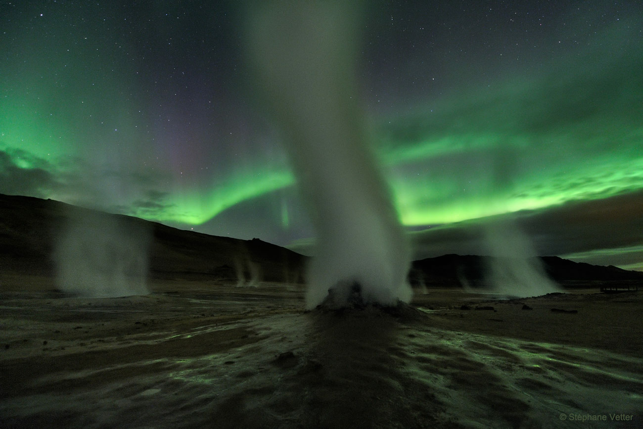 Какое ты природное явление. Паровые башни Исландия. Исландия Северное сияние. Удивительные явления природы. Странные явления природы.